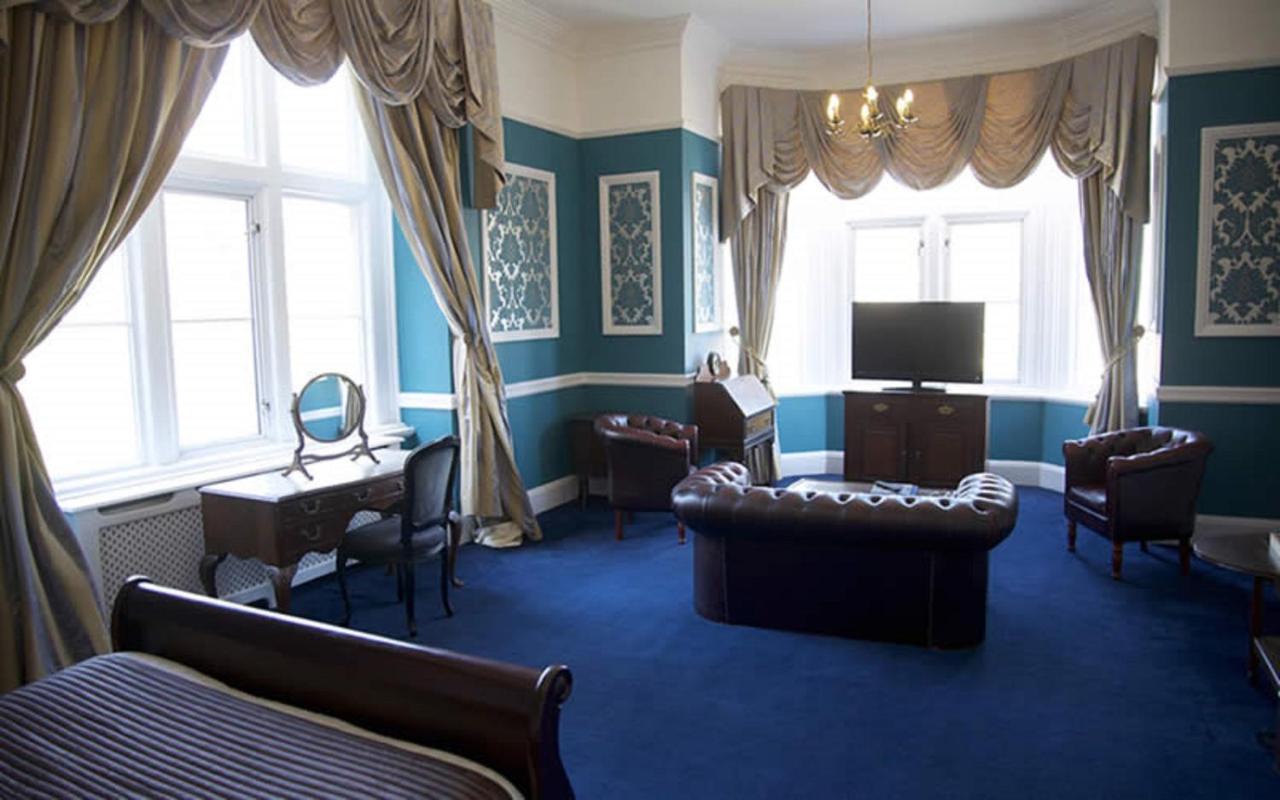 Lynford Hall Hotel マンドフォード エクステリア 写真