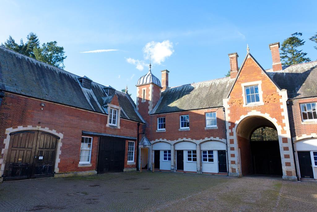 Lynford Hall Hotel マンドフォード エクステリア 写真
