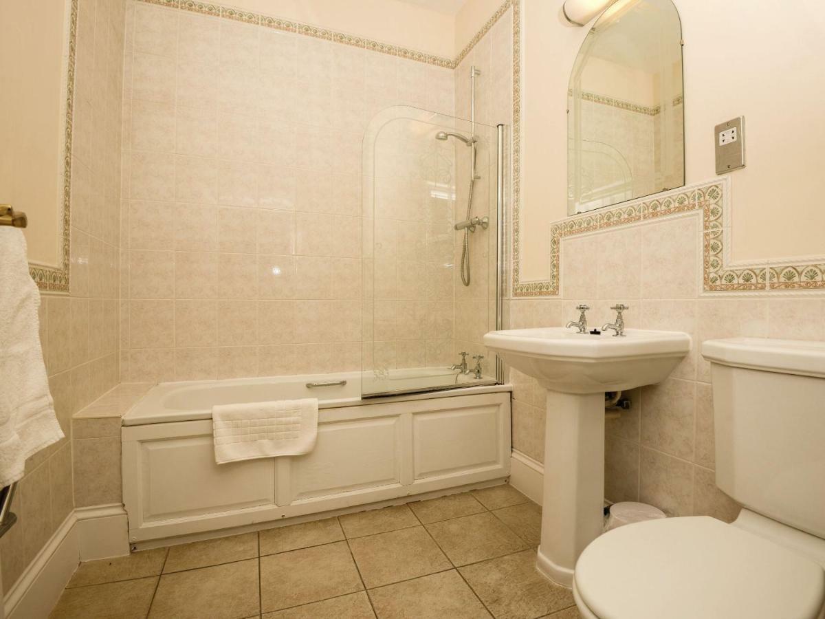 Lynford Hall Hotel マンドフォード 部屋 写真